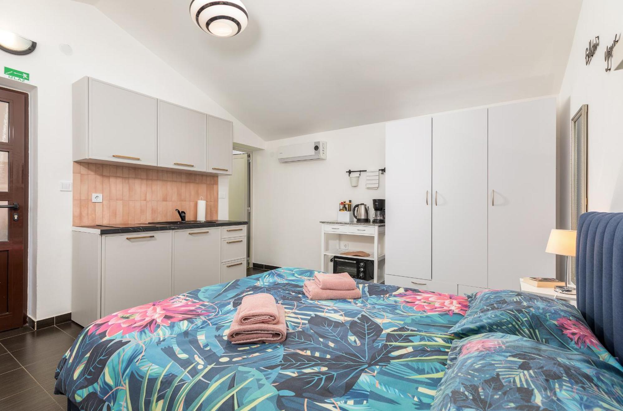 Funcic Apartments 2 App Pula Luaran gambar